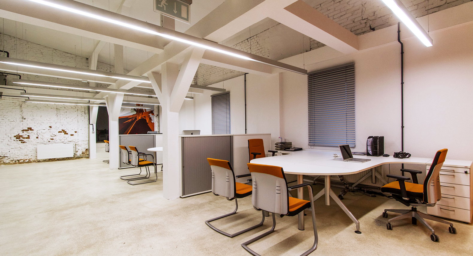 04-projekt-wnetrza-biura-oklejsie-w-gliwicach-good-time-design