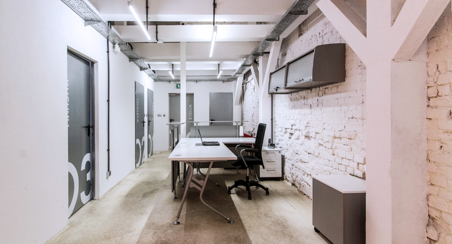 07-projekt-wnetrza-biura-oklejsie-w-gliwicach-good-time-design