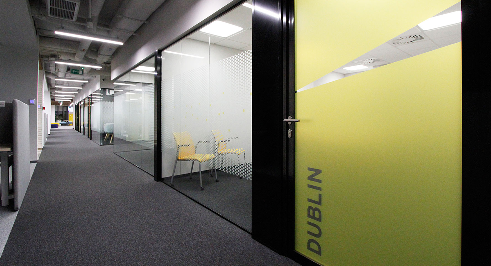 10-projekt-Identyfikacji-wnetrz-biura-e&y-we-wroclawiu-good-time-design